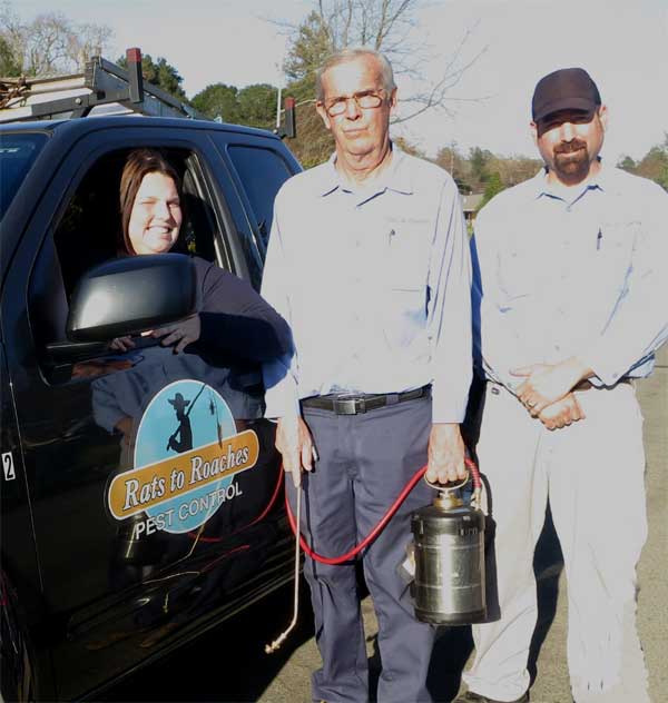 Roach and cockroach Extermination Team in Sonoma County CA